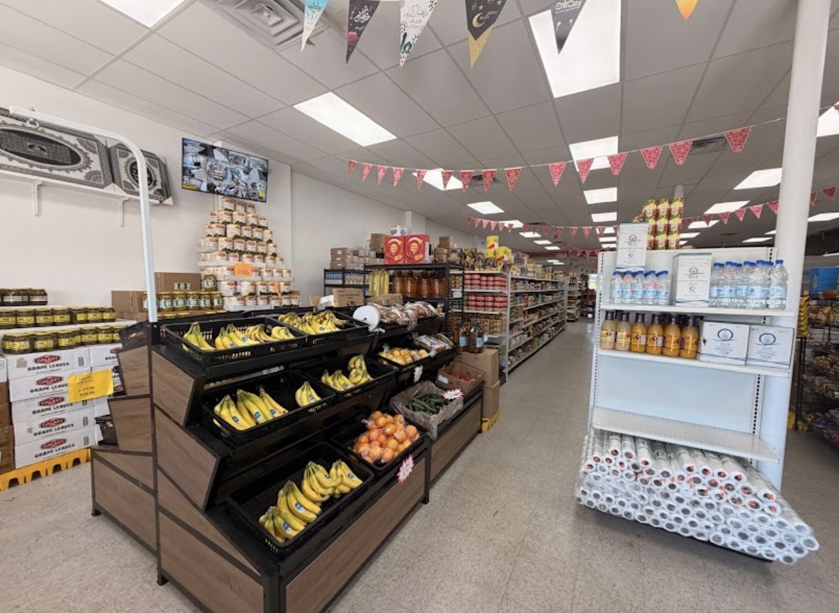 Fresh Produce & Front Aisle