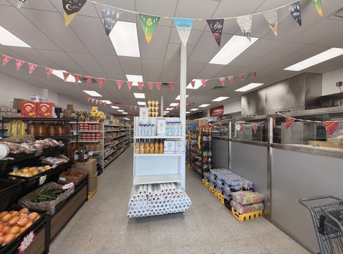 Clean, Spacious Aisles